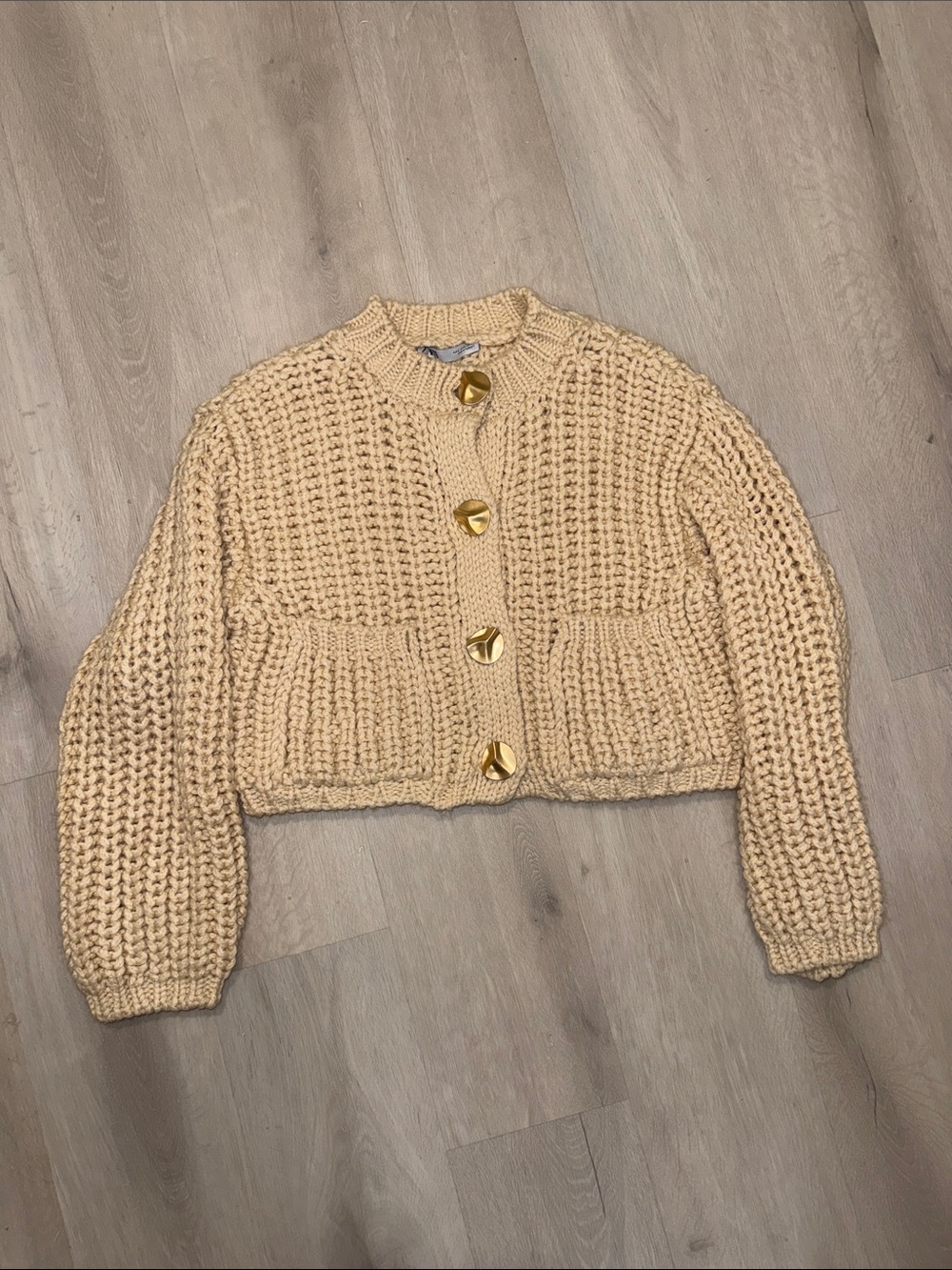 Zara Cream Chunky Knit Cropped Cardigan with Gold Buttons